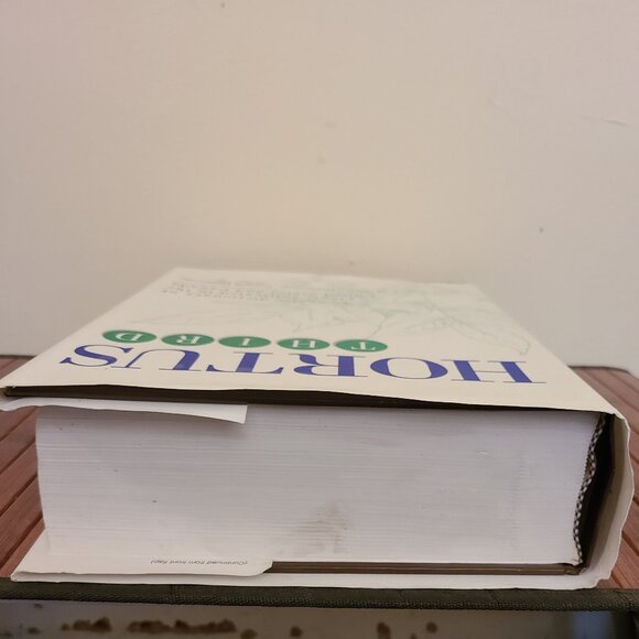 Hortus Third: A Concise Dictionary of Plants Cultivated in the U.S. & Canada - Picture 8 of 11